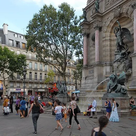 Apartment Charme Parisien Privas Paris